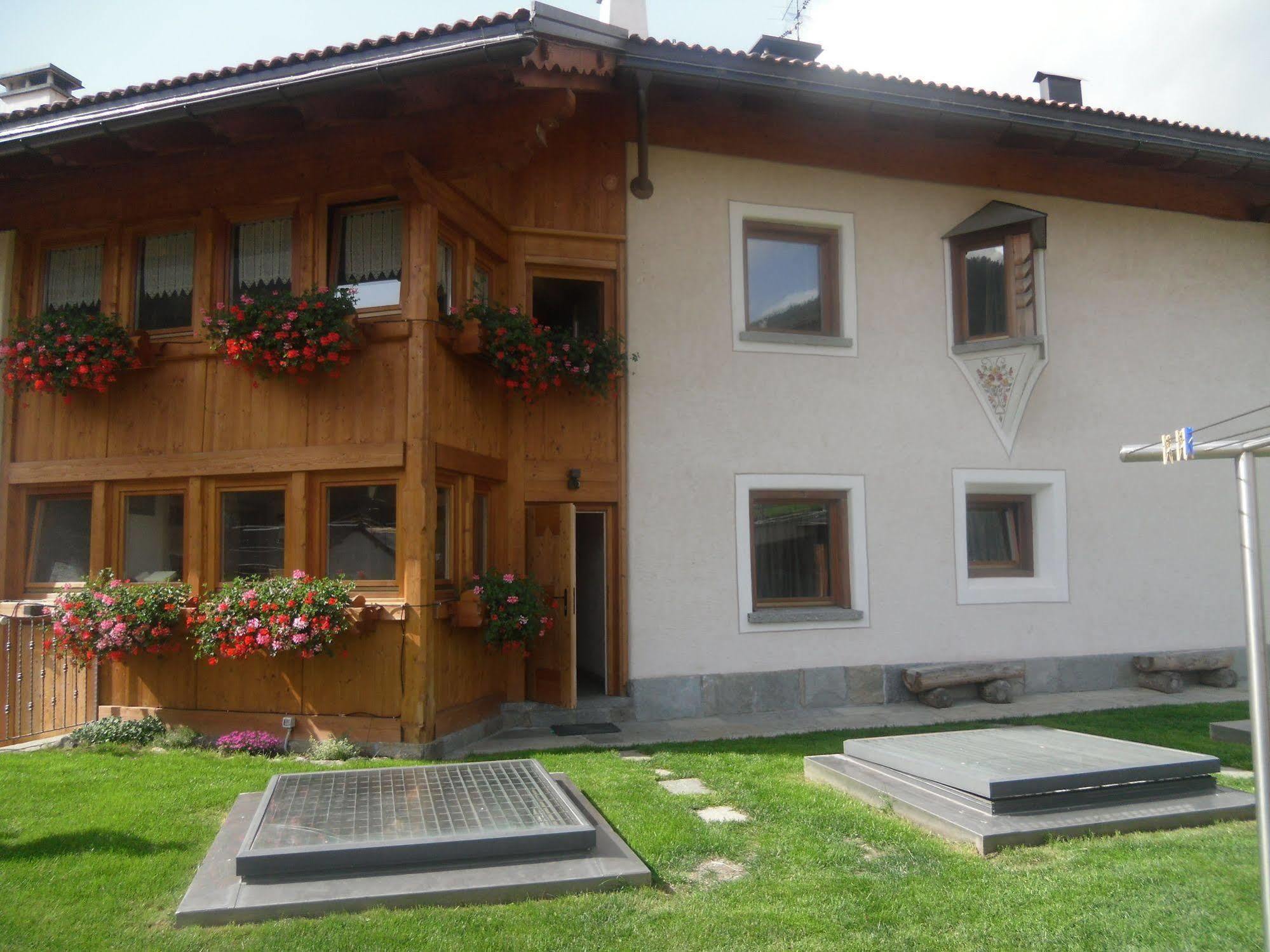 Chalet La Rugiada Bormio Exterior foto